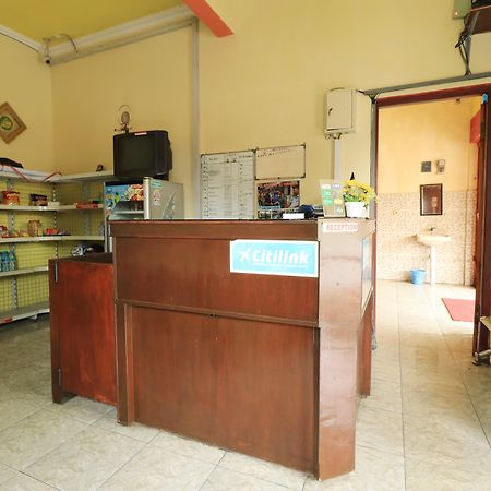 Penginapan Pondok Rizqi Syariah Brebek Exterior photo