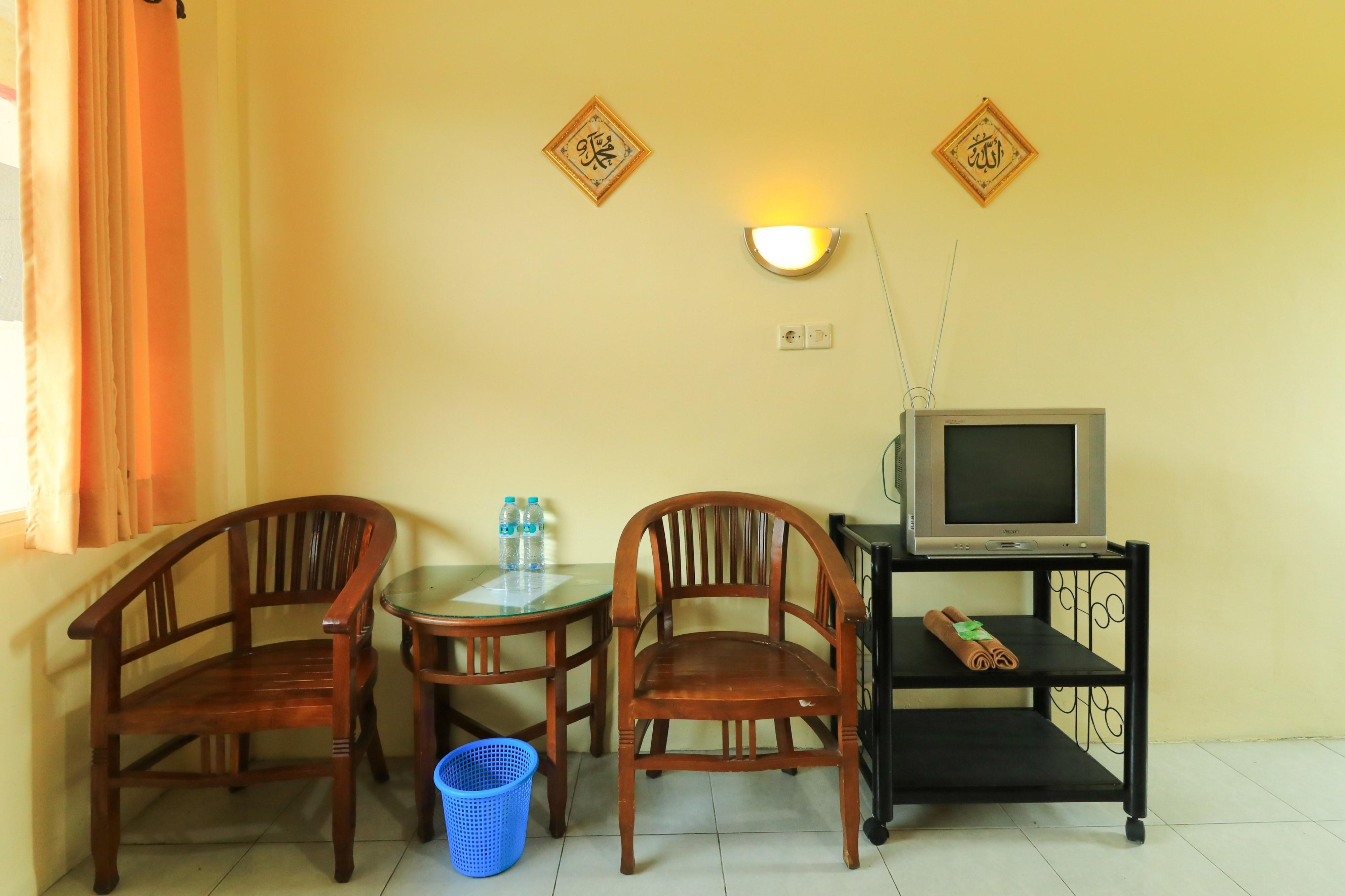 Penginapan Pondok Rizqi Syariah Brebek Exterior photo