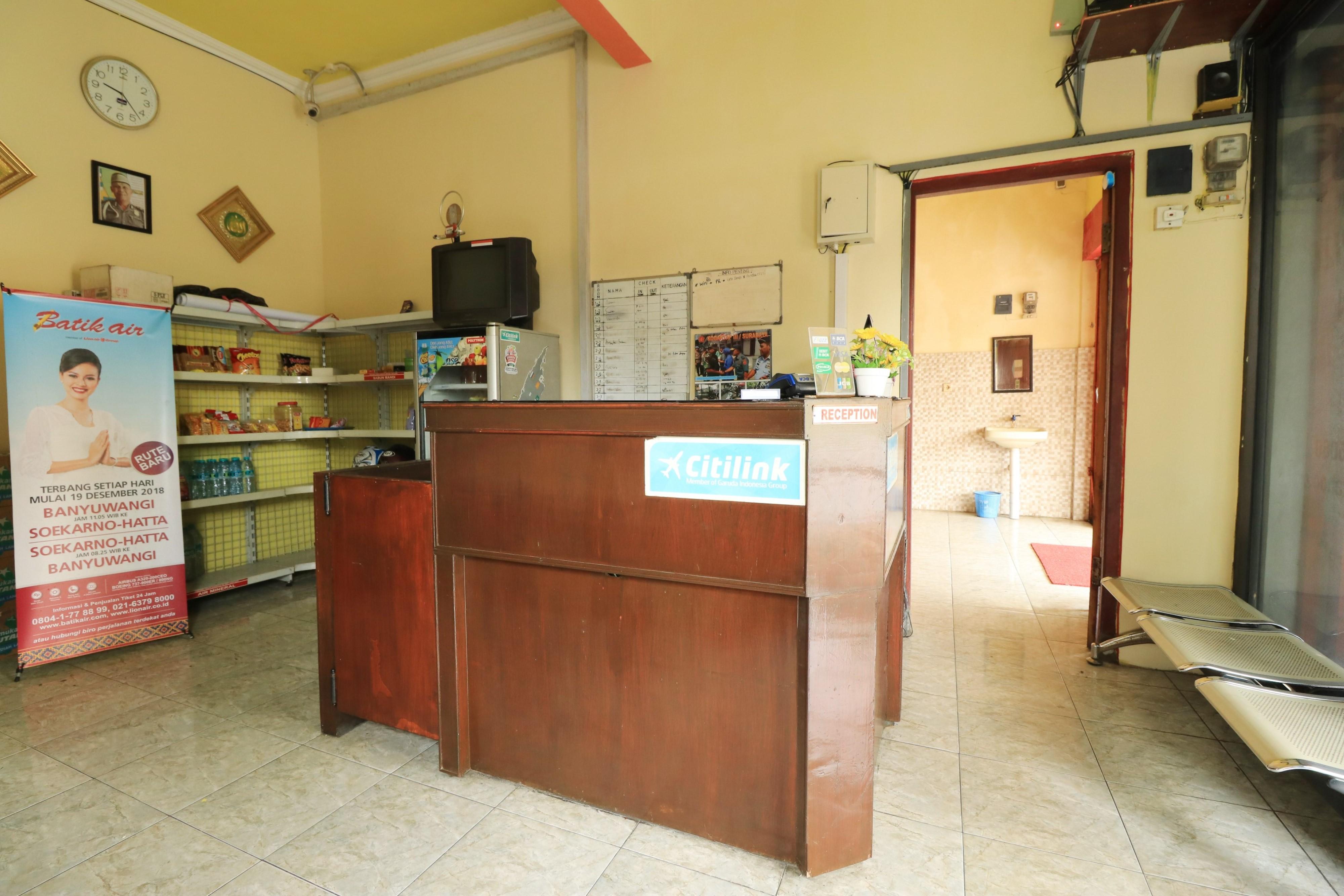 Penginapan Pondok Rizqi Syariah Brebek Exterior photo